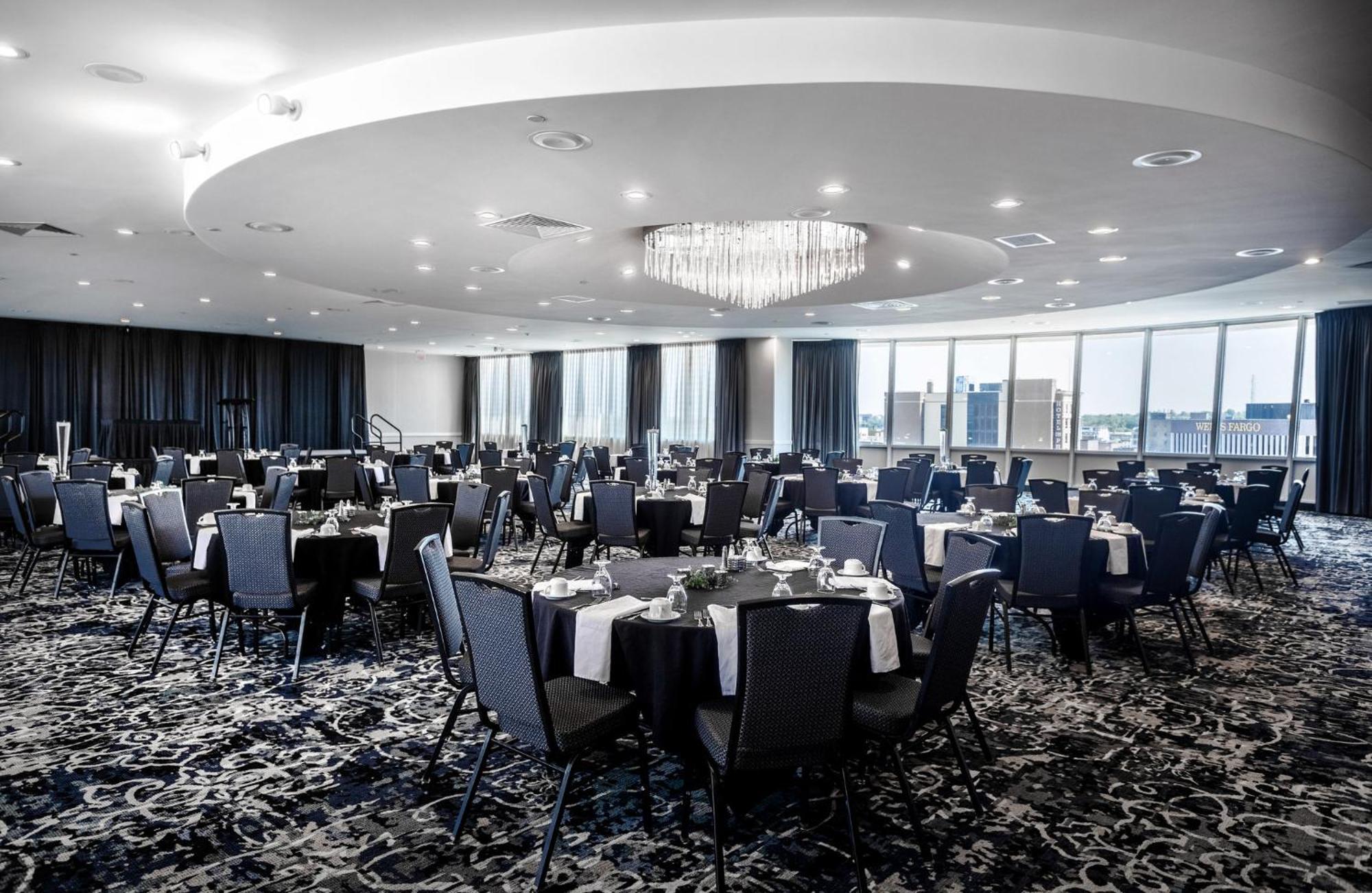 Holiday Inn Sioux Falls-City Center By Ihg Ngoại thất bức ảnh